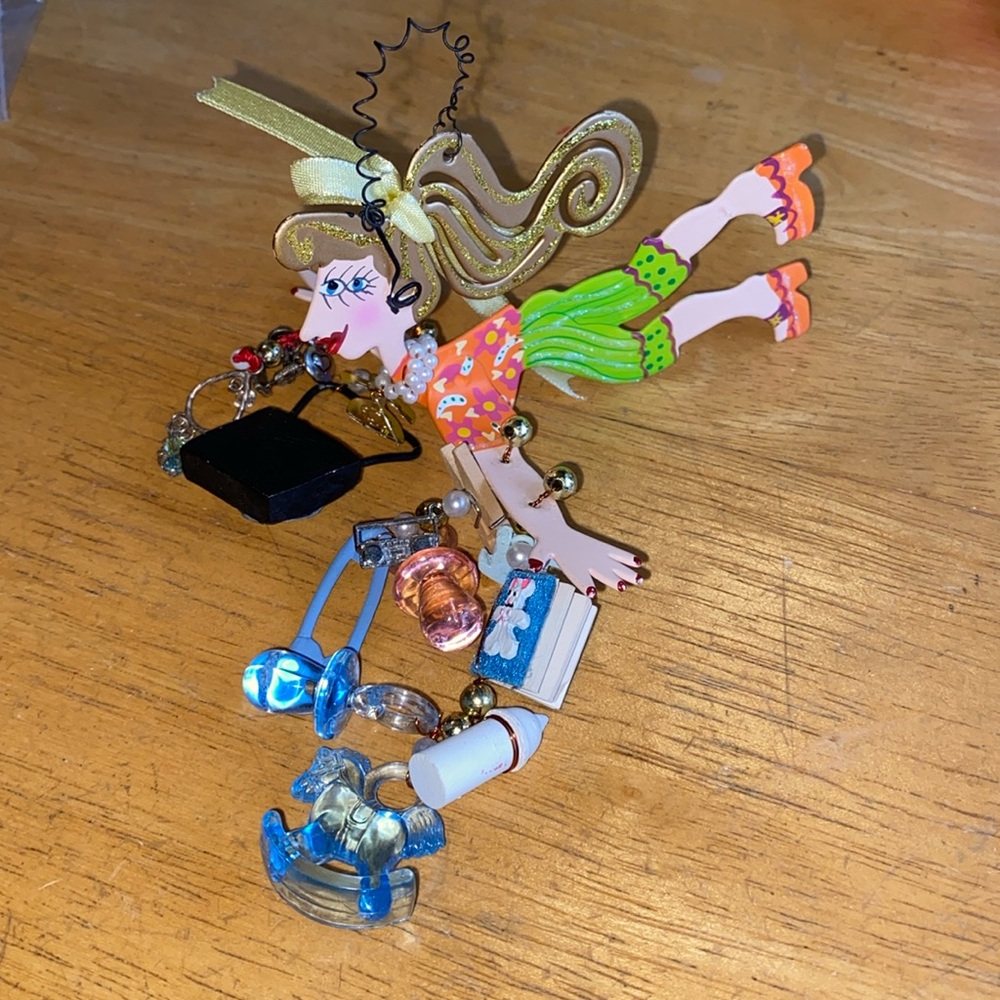 Karen Rossi Silvestri Fanciful Flights Mama Executive Assistant Ornament
